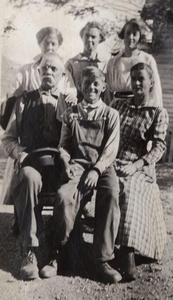 James Madison Hulse and Delora Hulse with daughters and son.