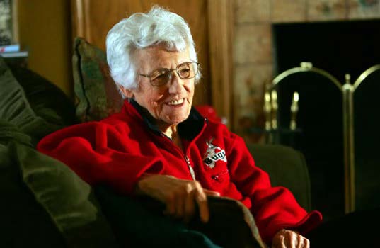 Betty Willis in 2004. Photo by Jim Wilson of the New York Times, April 22, 2015.